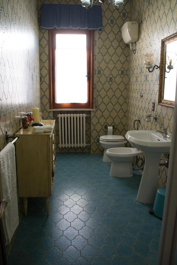 La Casa Di Lory Apartment Vinci Luaran gambar